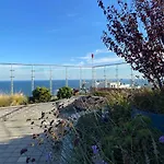 аркадия ,жк атмосфера 11 этаж Apartament *